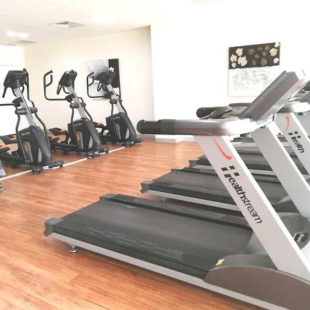 Three-Bedroom Apartment With Amazing View Near Surfers Paradise Gold Coast Kültér fotó